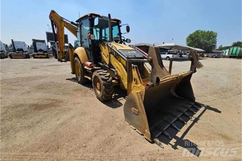 CAT 426F2 TLB Traktorgravere