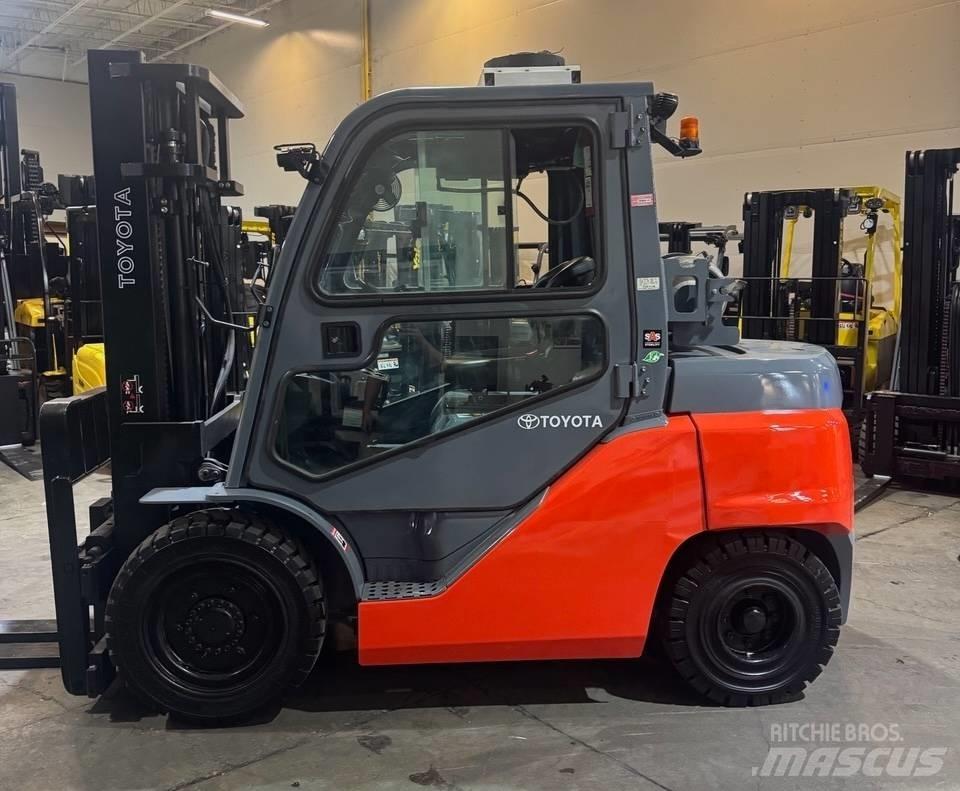Toyota 8 FG 40 U Gaffeltrucker - Annet