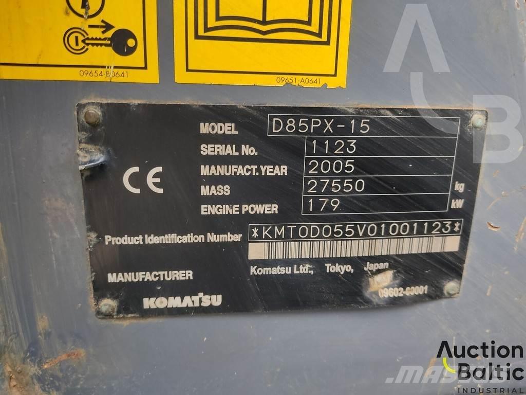 Komatsu D85PX-15 Dozere Beltegående