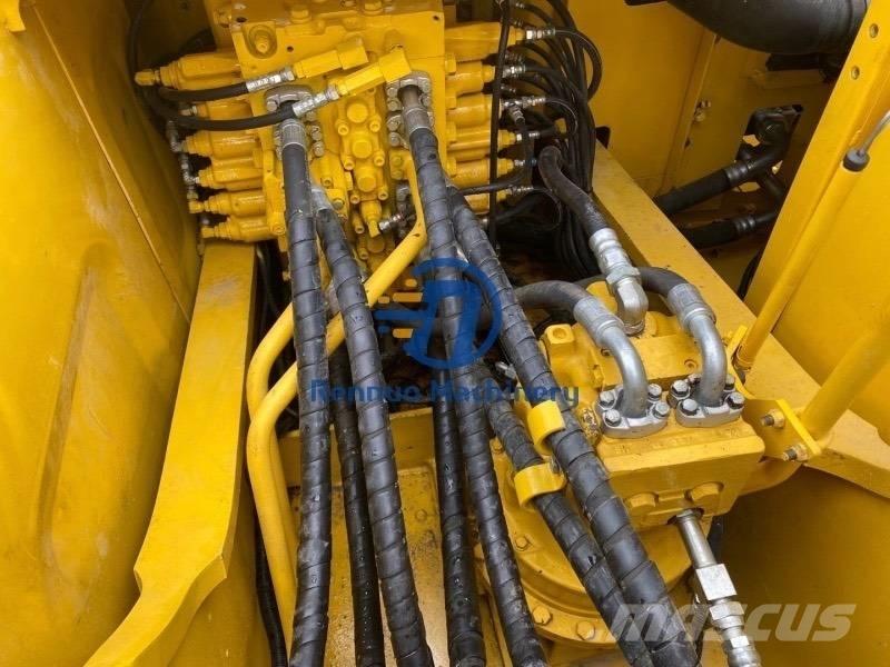 Komatsu PC200-7 Beltegraver