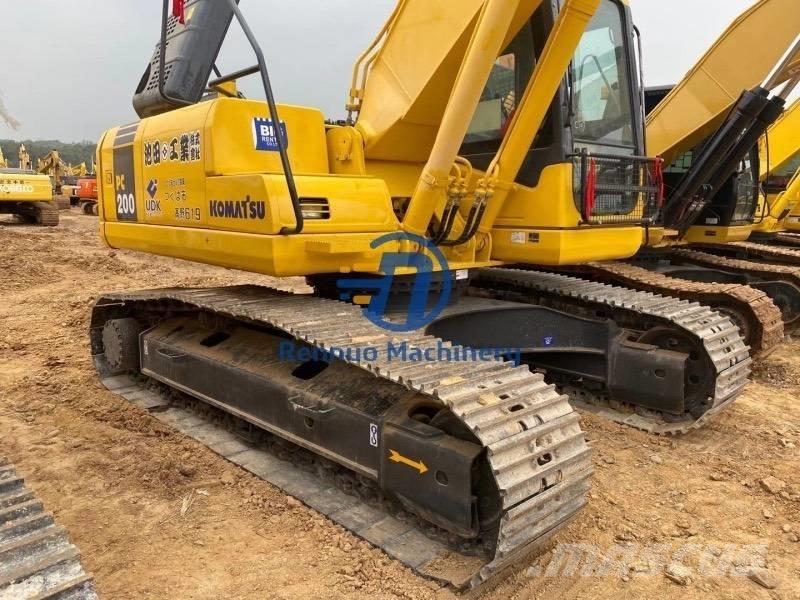 Komatsu PC200-7 Beltegraver