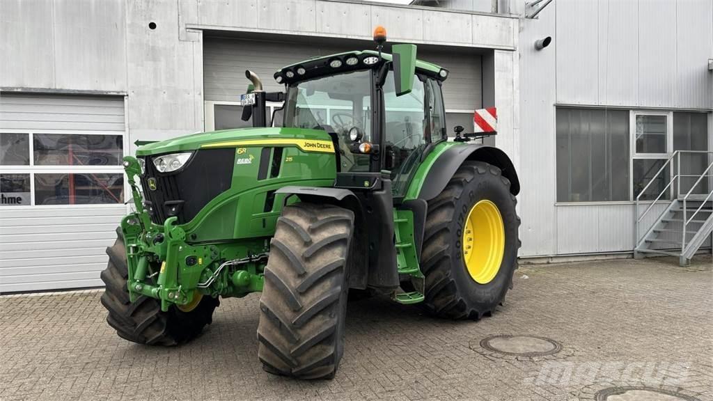 John Deere 6R215 Traktorer