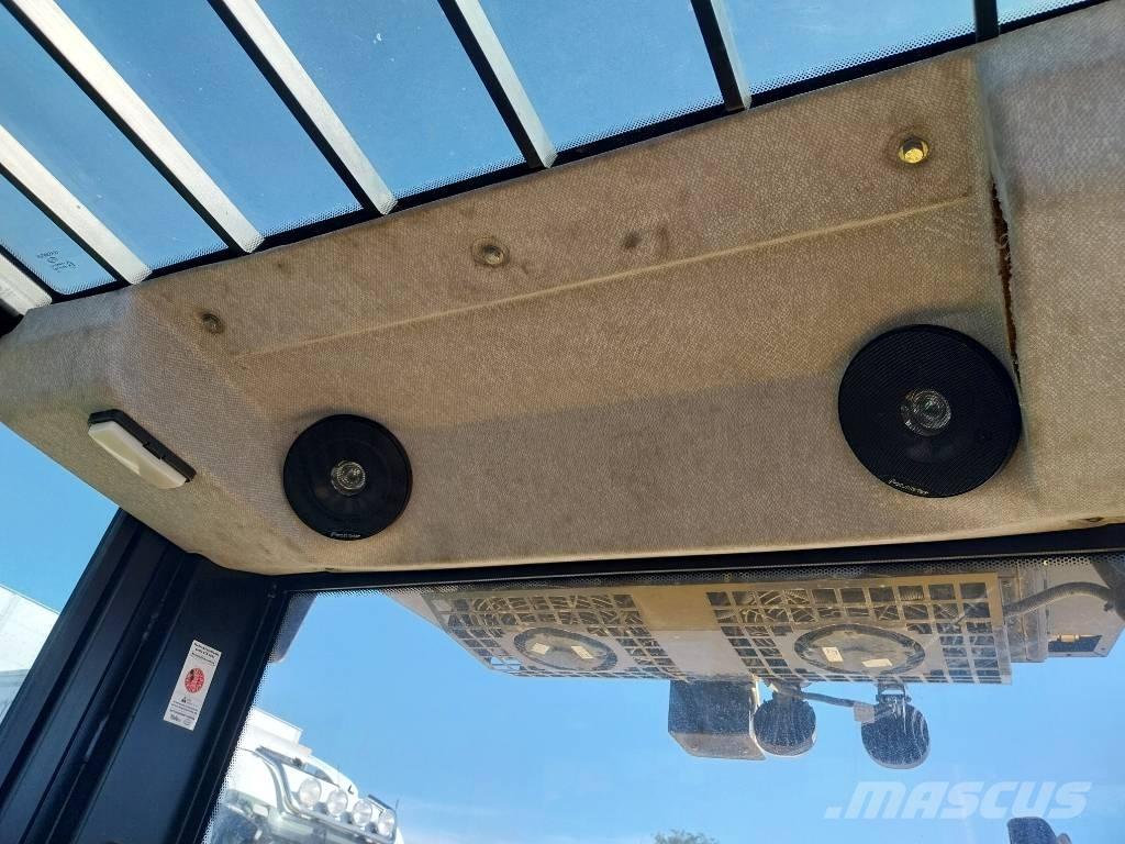 Yale GDP 80 VX-9 Diesel Trucker