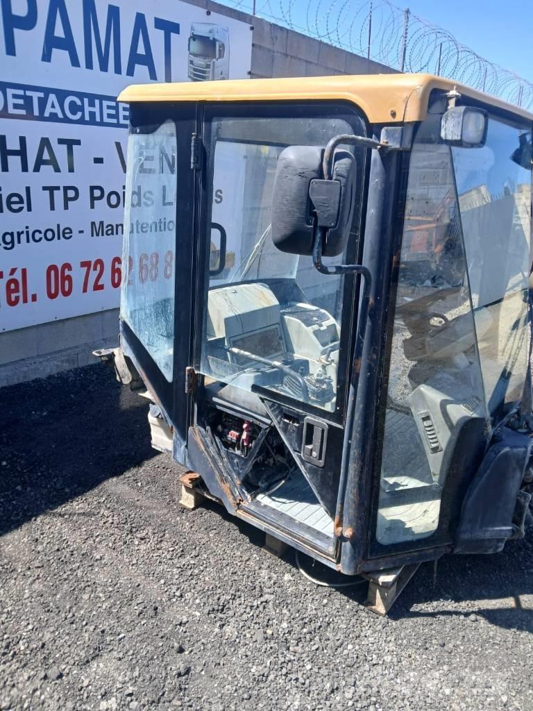 CAT 906 Førerhus og Interiør