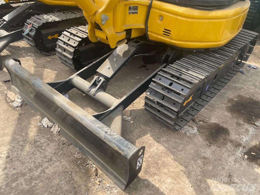 Komatsu PC 30 Minigravere <7t