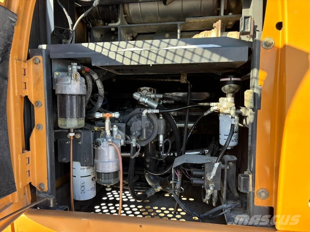 CASE CX 210 D Beltegraver