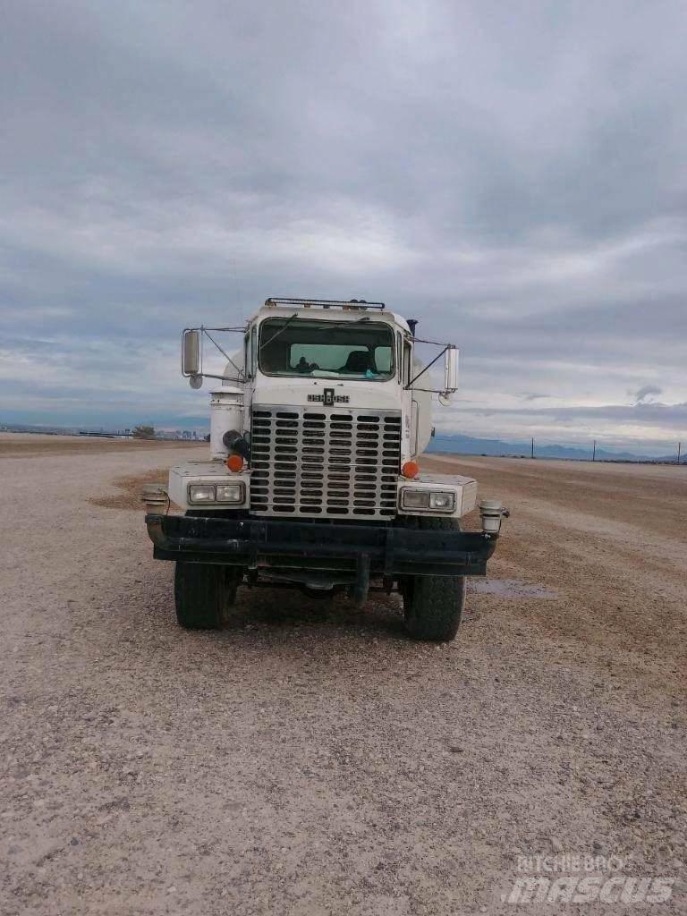 Oshkosh 6000 Vanningsvogn for støvdemping