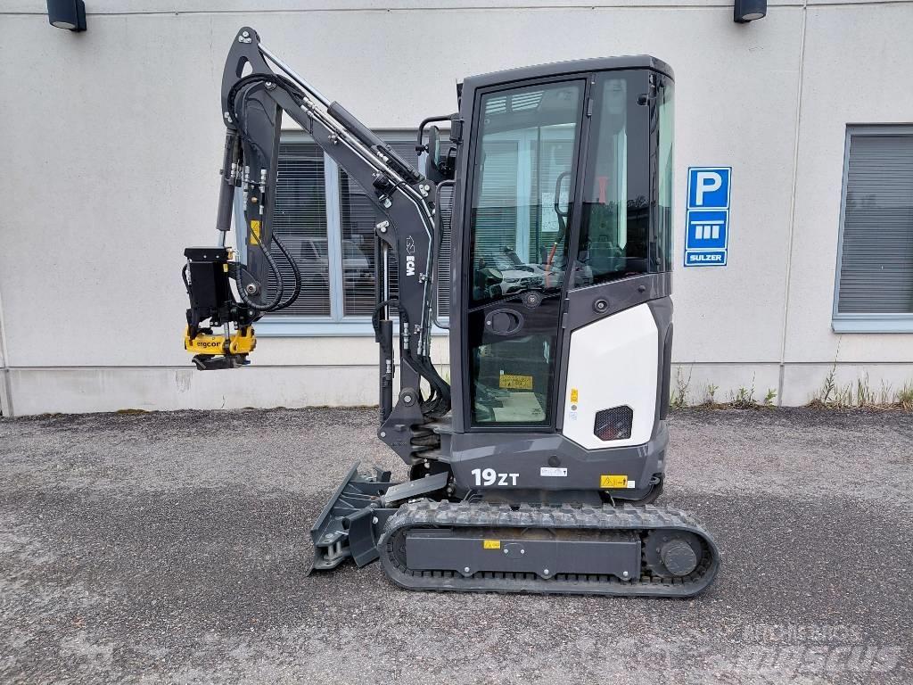 ECM 19ZT + Engcon EC02 Minigravere <7t