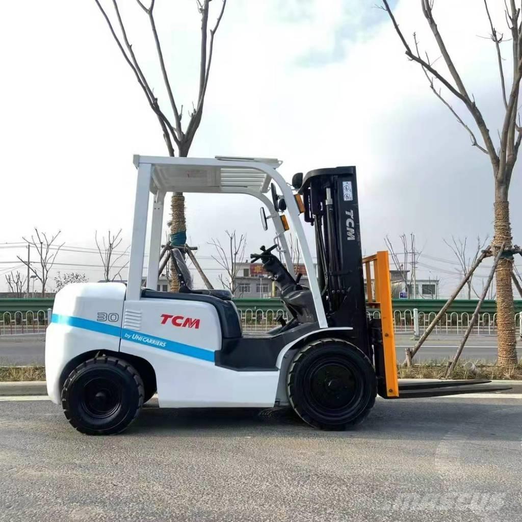 TCM FD 30 Diesel Trucker