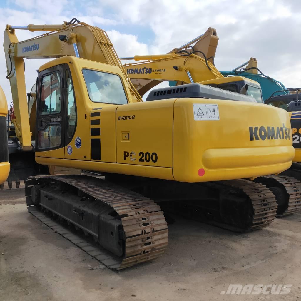Komatsu PC200-6 Beltegraver