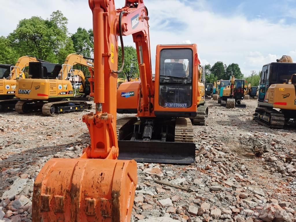 Doosan DX75 Midigravere 7 - 12t
