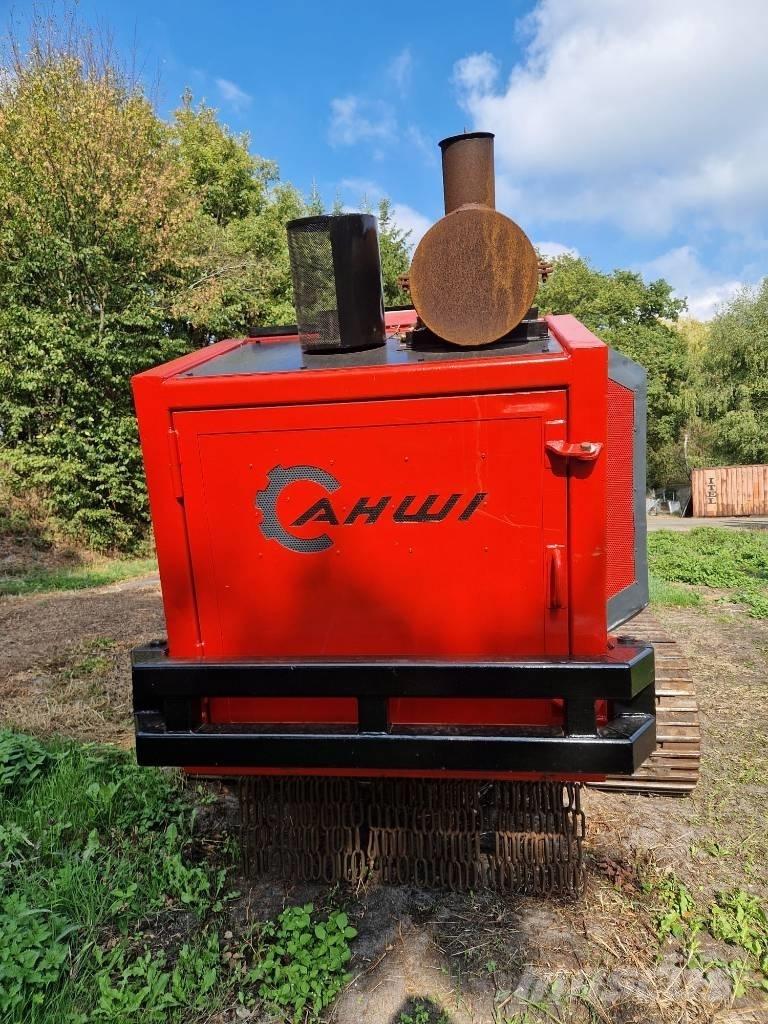 Ahwi RT350 Traktor med skogsutstyr