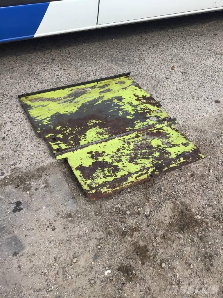 CLAAS Jaguar 880 Høy- og fôrmaskintilbehør