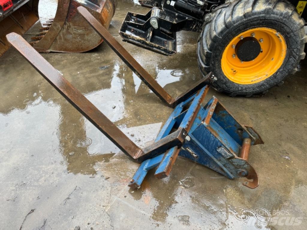 Yanmar B95W (40496) Hjulgravere