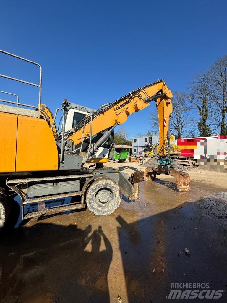 Liebherr LH 22 M Gravemaskiner for avfallshåndtering