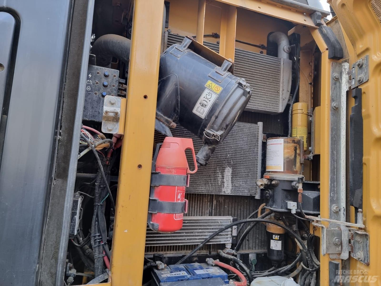 CAT 320 E Beltegraver