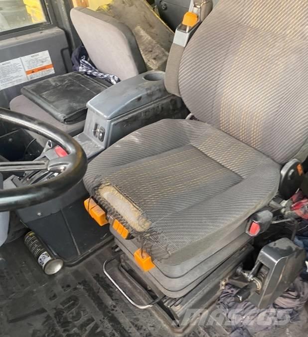 Komatsu HD 405-7 Tipptrucker