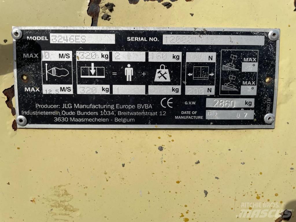 JLG 3246 ES Sakselifter