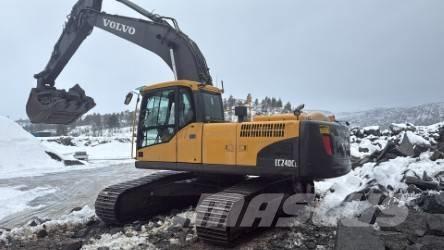 Volvo EC 240 C Beltegraver