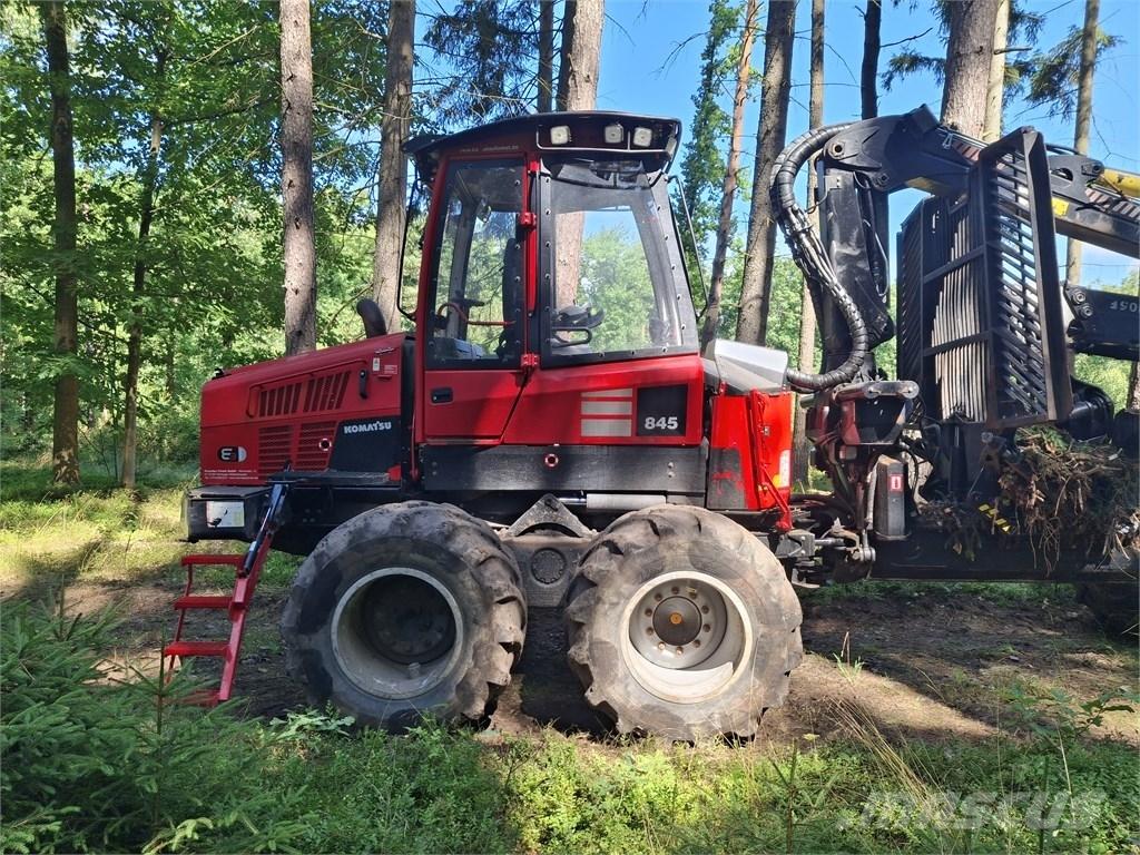 Komatsu 845 Lassbærere
