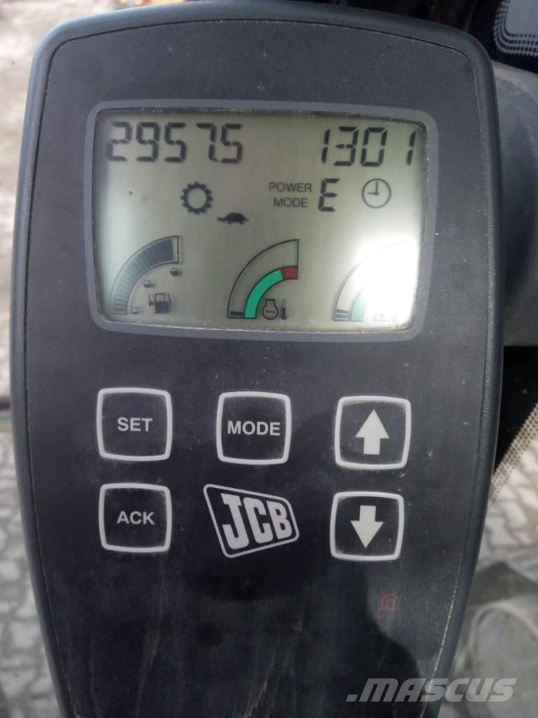 JCB JS200 Beltegraver