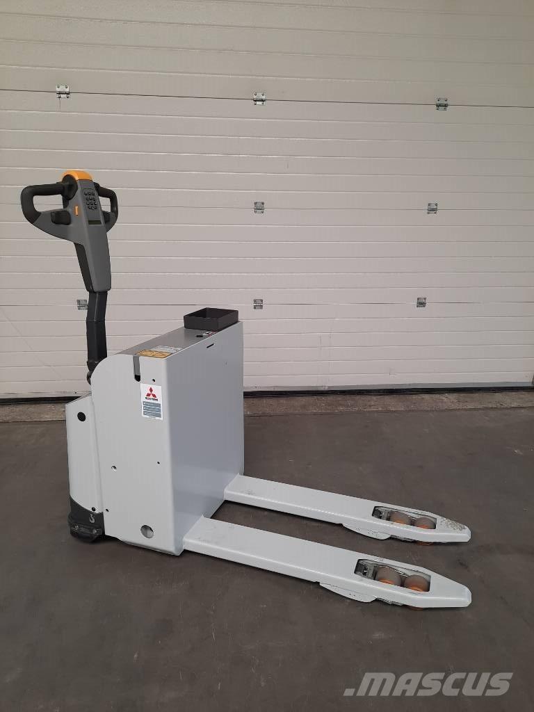 UniCarriers PLL180 Lavtløftende truck