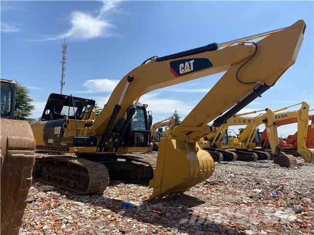 CAT 326D Beltegraver