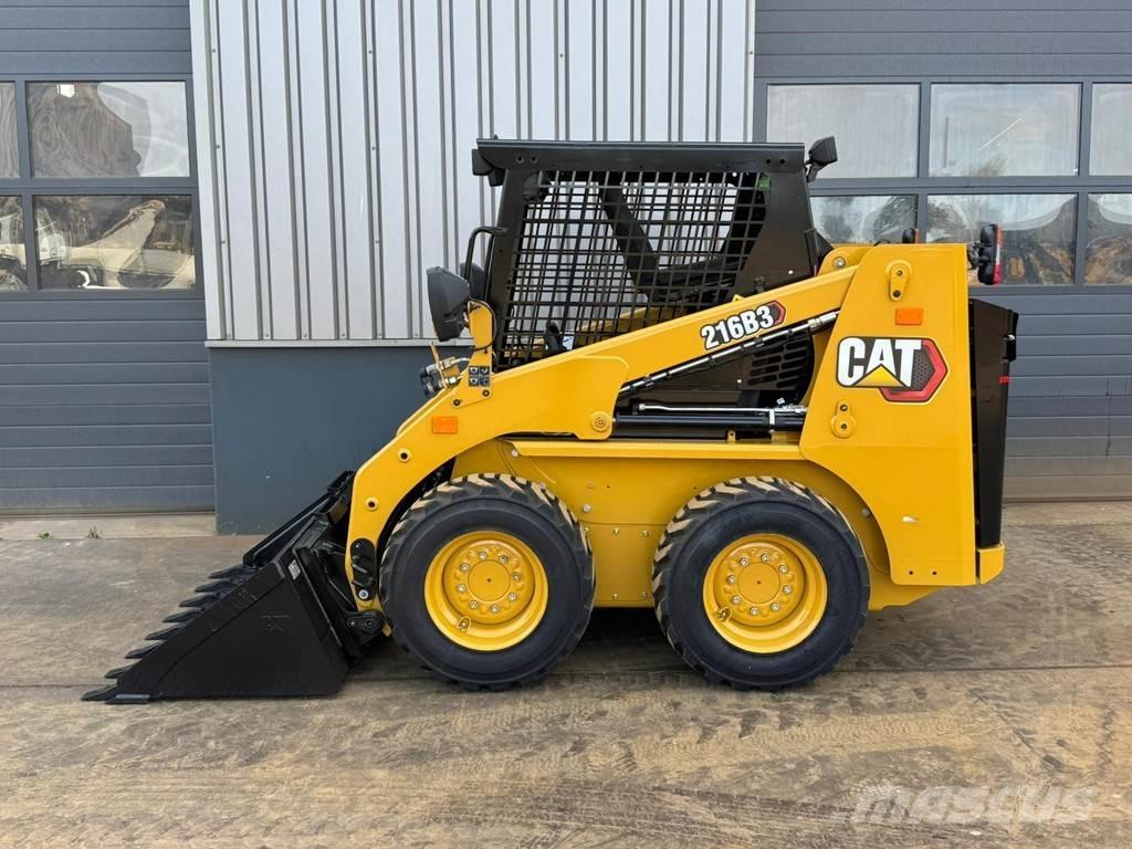 CAT 216B3 Hjullastere
