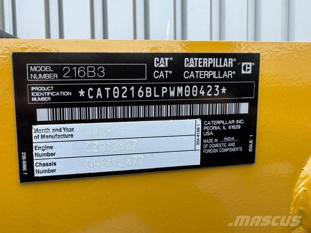CAT 216B3 Hjullastere