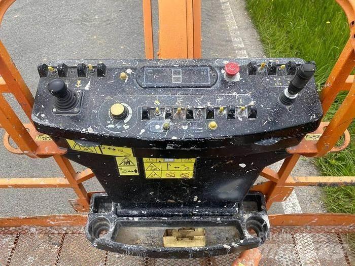 JLG 800AJ Leddede bomlifter