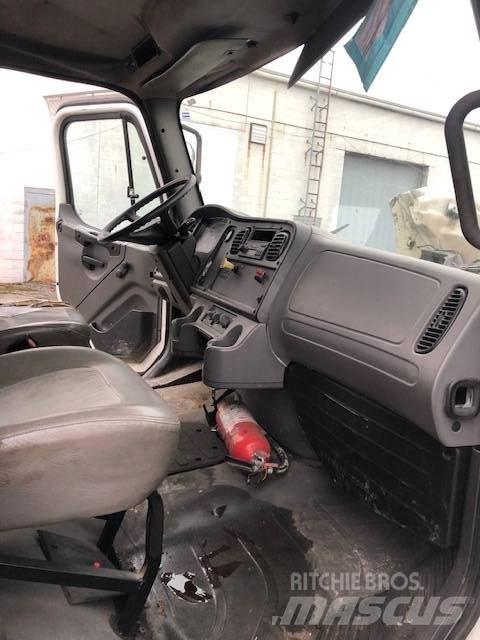 Freightliner m2 Skapbiler
