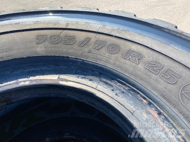 Michelin 705/70 R25 Dekk, hjul og felger