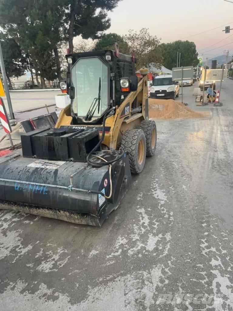 CAT 216 Kompaktlastere