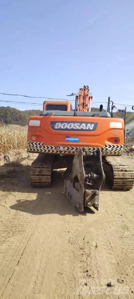 Doosan DX 225LC Beltegraver