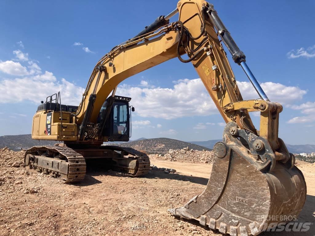 CAT 352 F Beltegraver