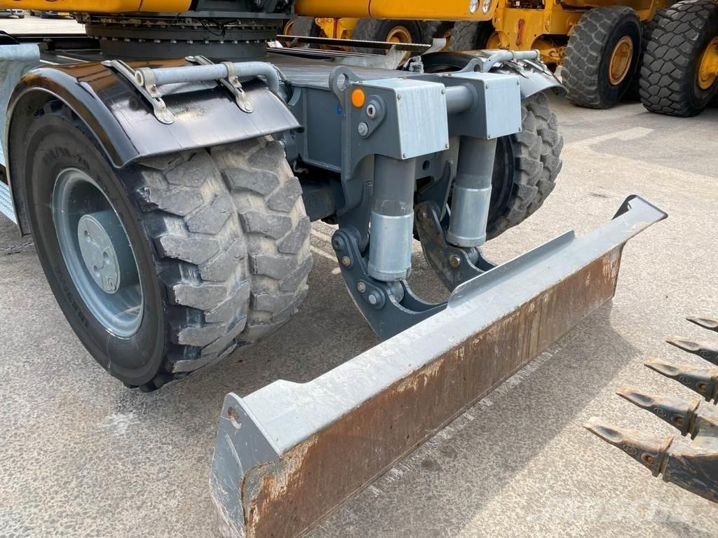 Liebherr A914 NVT Spesialtilpassede gravemaskiner
