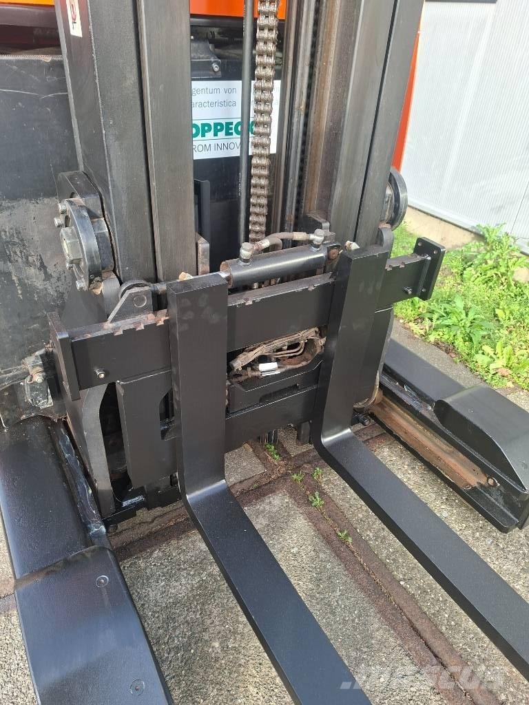 BT RR E 140 Skyvemasttruck