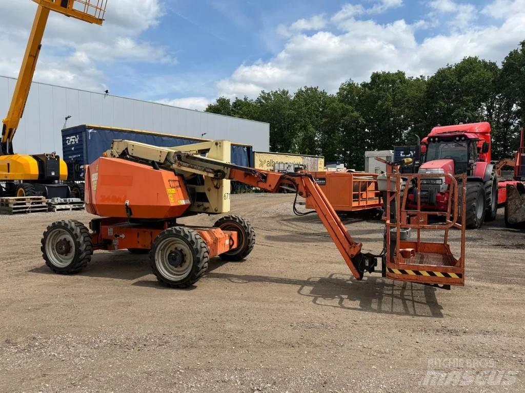 JLG 340 AJ Leddede bomlifter