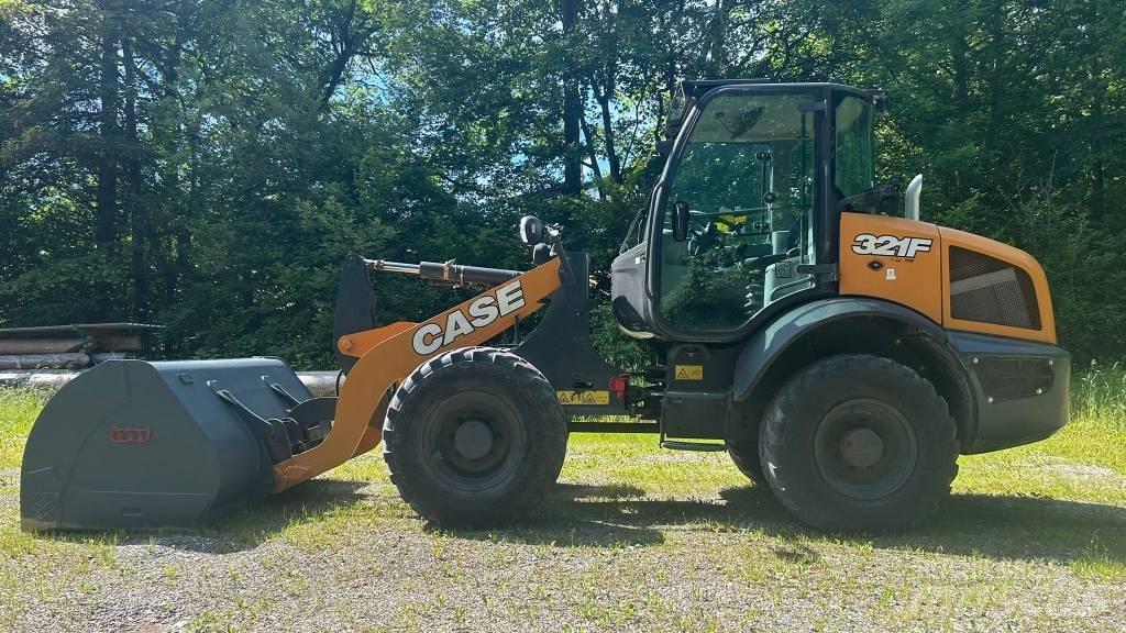 CASE 321 F Hjullastere