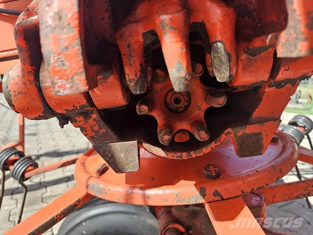 Kuhn GF 8501 MH Raker og høyvendere