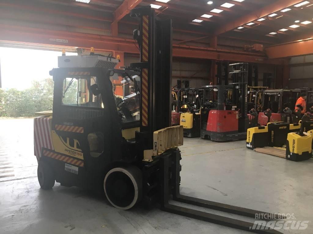 Hyster S155FT Diesel Trucker