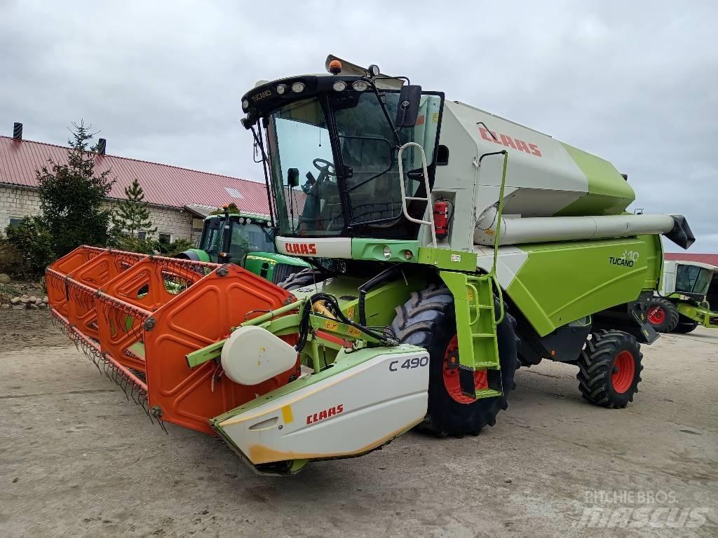CLAAS Tucano 340 Skurtreskere