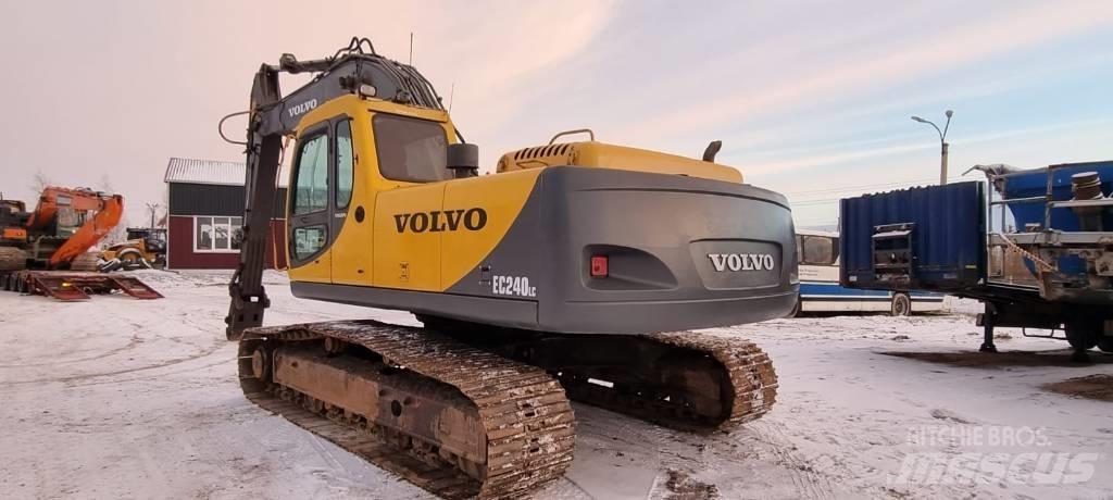 Volvo EC 240 C L Beltegraver