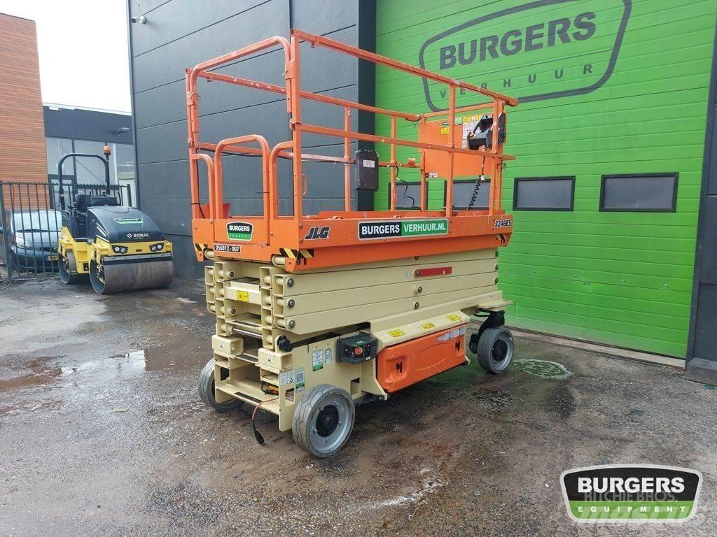 JLG 3246ES Sakselifter