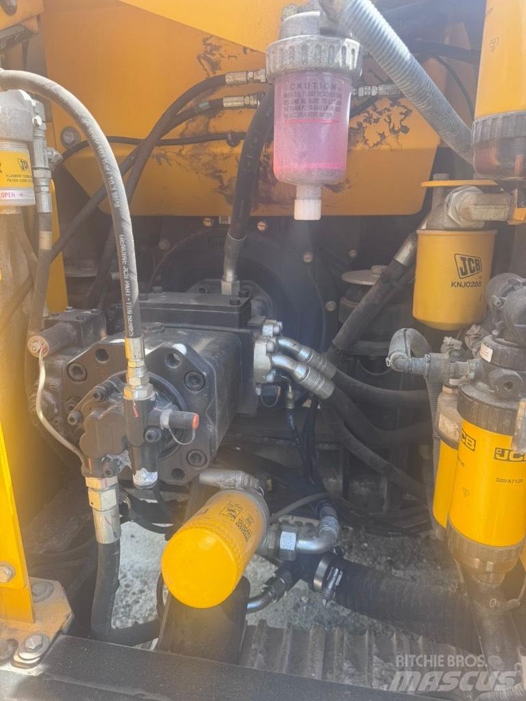 JCB JS 131 LC Beltegraver