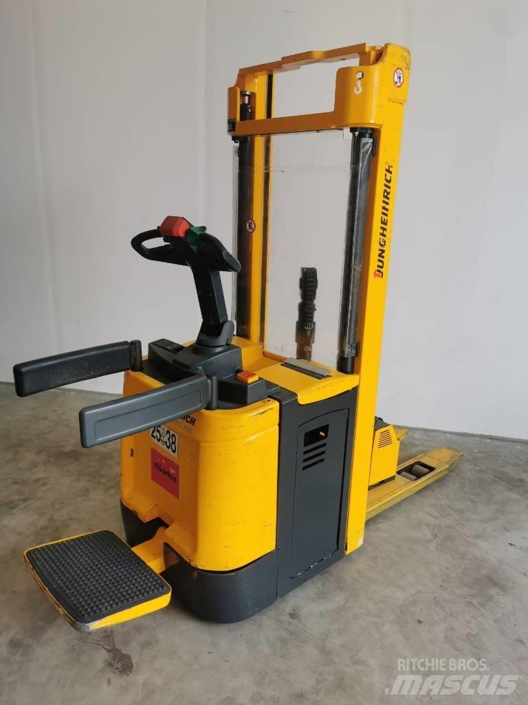 Jungheinrich ERC 214 Stablere