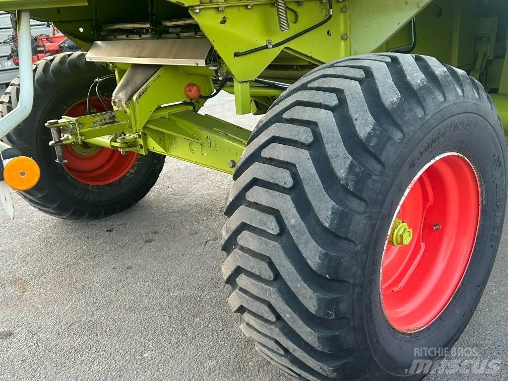 CLAAS Mega 202 Skurtreskere
