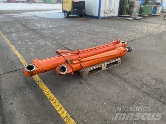 Fiat-Hitachi FH 450 Hydraulikk