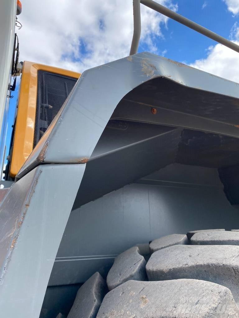 Liebherr L 586 Hjullastere