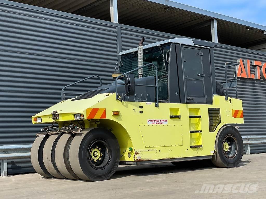 Ammann AP 240 Gummihjulsvalser